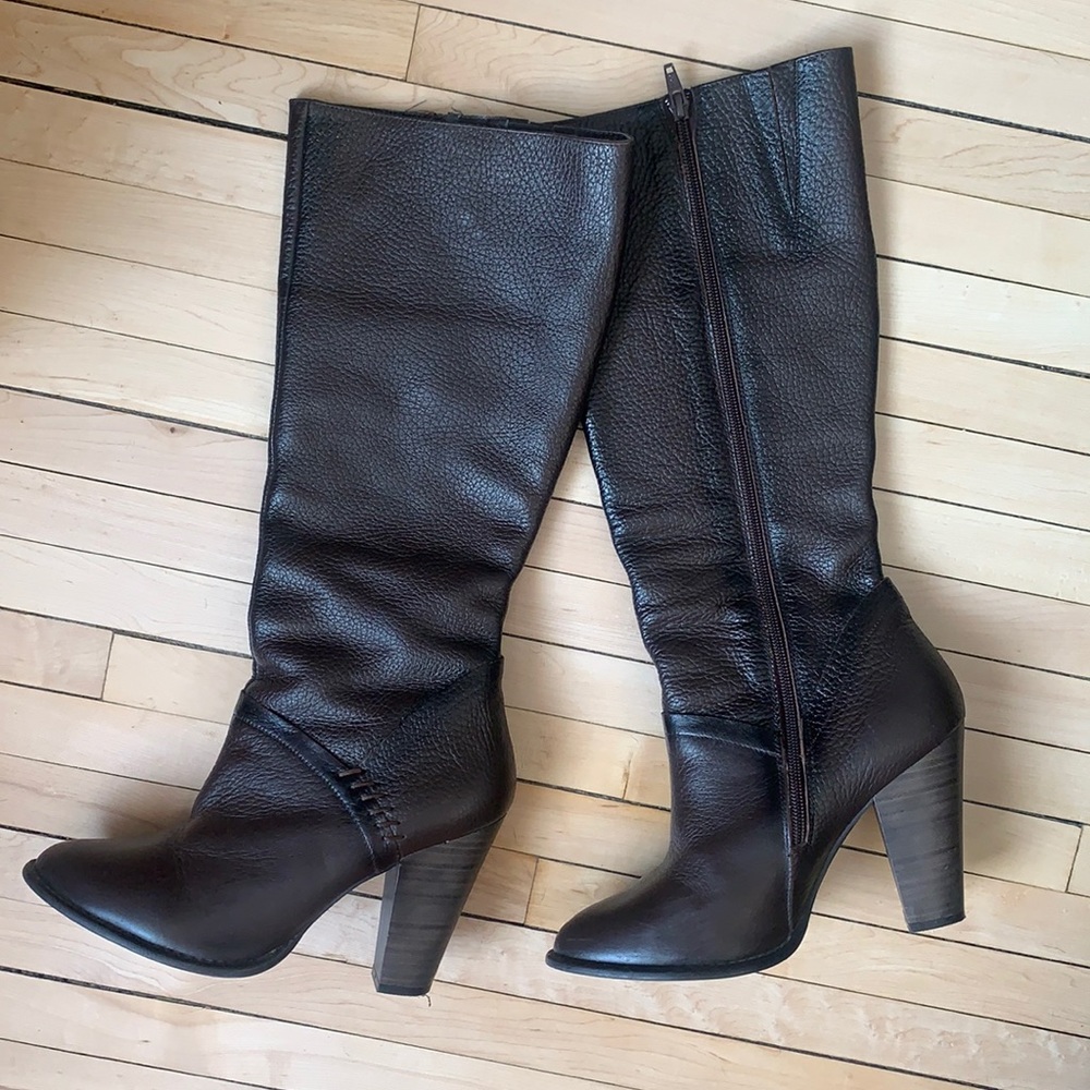 Brown boots